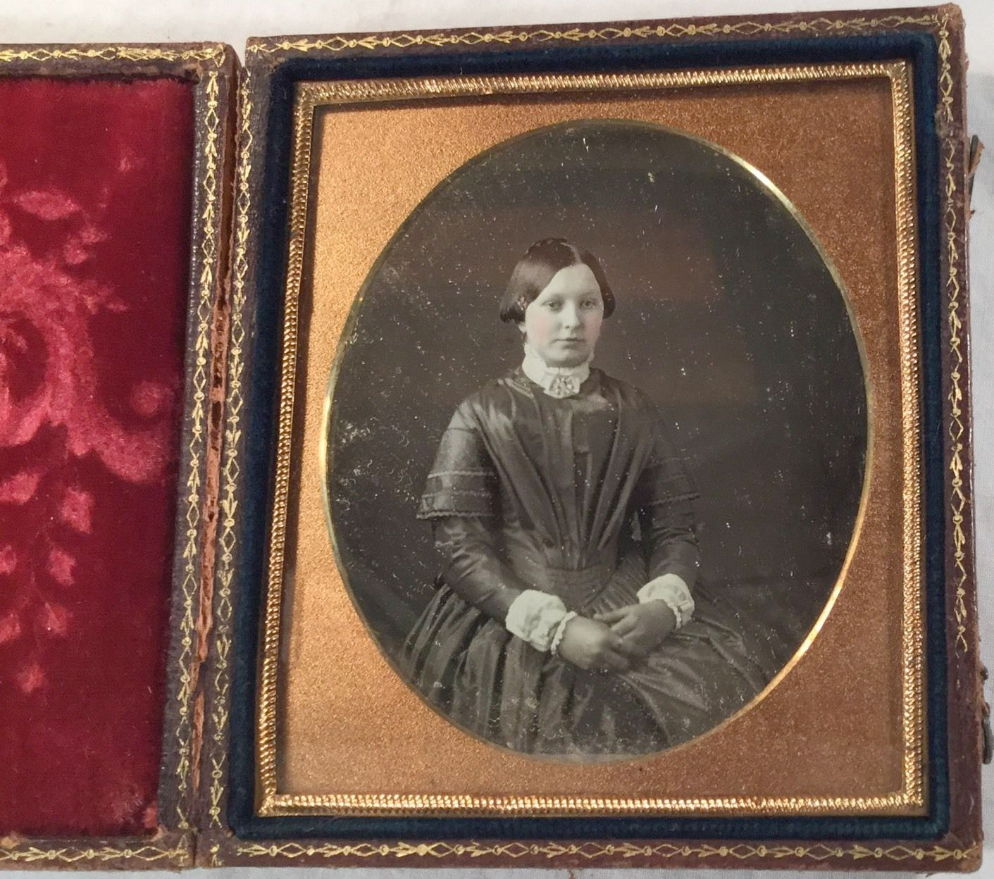 Daguerreotype of an unidentified New
        Hampshire woman.