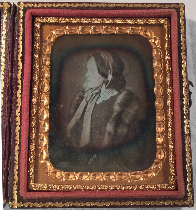 Daguerreotype of an unidentified New
        Hampshire woman.